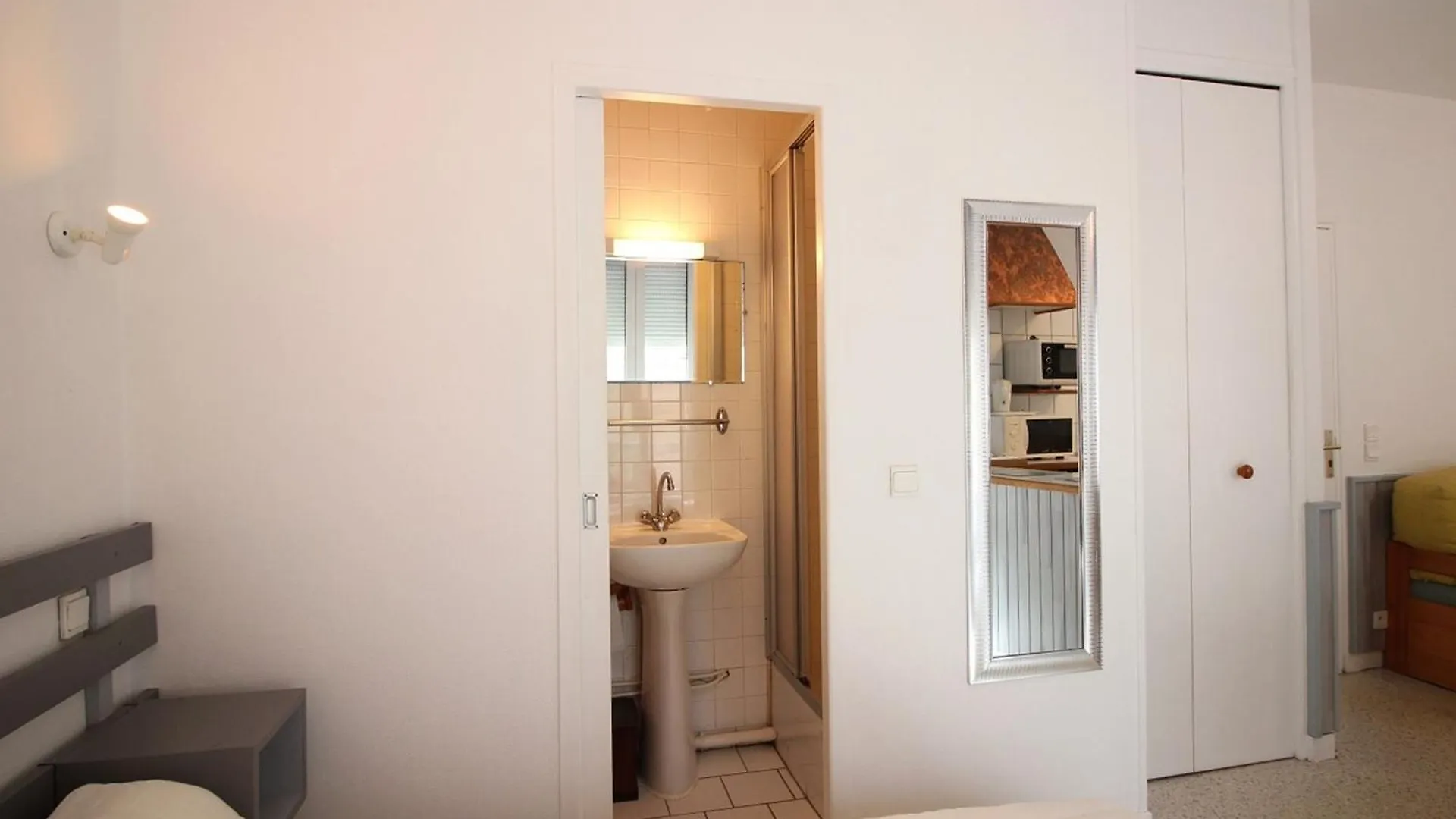 Apartment Studio Confort 25M² Au Centre Du Mont-Dore, Proche Thermes Et Commodites, Wifi, 2 Couchages - Fr-1-415-148